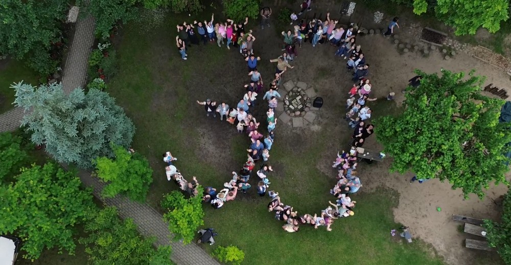30 metų bendruomenėje